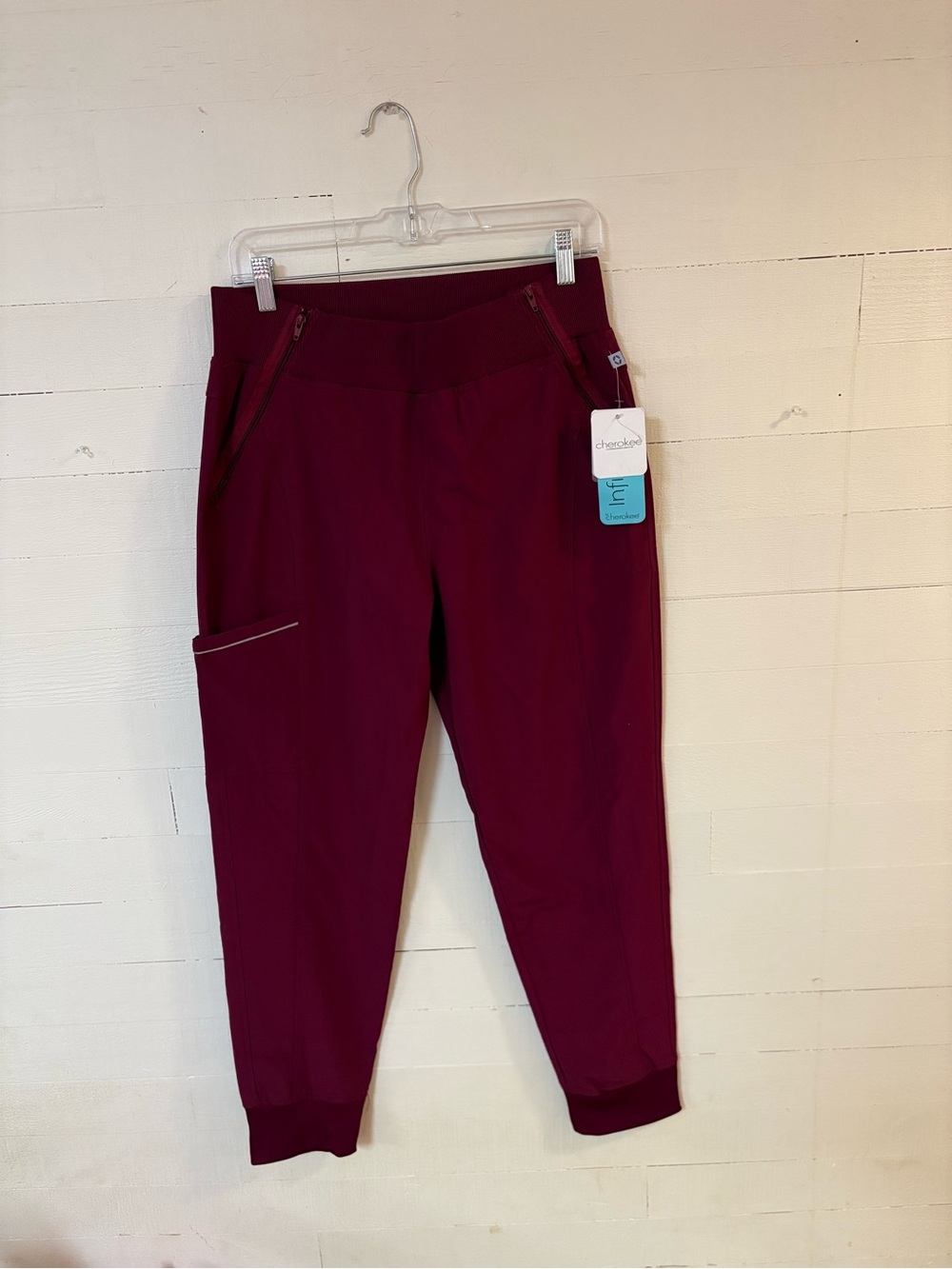 Cherokee Infinity Women’s Jogger Scrub Pants Wine Size Medium NWT